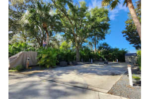 128 Stallion Ln, LAKE WALES