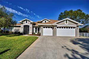 2119 Kirkland Lake Dr, AUBURNDALE