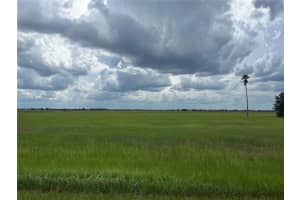 7167 Golf Club Dr, SEBRING