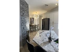 7929 Ashley Pointe Dr, LAKELAND