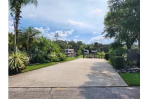570 Waterway Dr, LAKE WALES
