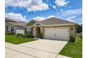 1248 Sugarwood St, DAVENPORT