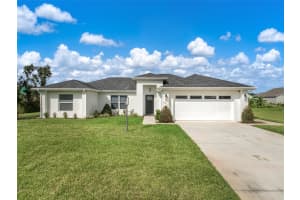 5810 Columbus Blvd, SEBRING