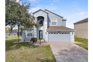 636 Brookeshire Dr, DAVENPORT