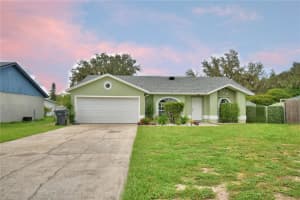 3317 Queens Cove Loop, WINTER HAVEN