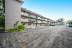 150 El Dorado #101, WINTER HAVEN