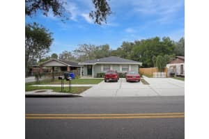 1438 Lake Bonny Dr W, LAKELAND