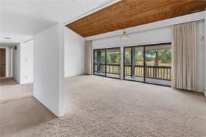 2115 Corner Lake Dr #e, HAINES CITY