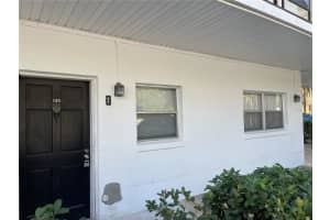 100 El Camino Dr #104, WINTER HAVEN
