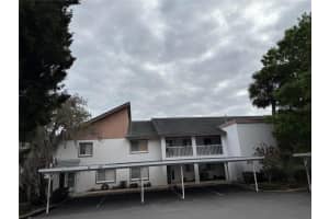 607 Country Ln Ne #607, WINTER HAVEN