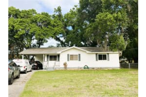 121 Maris Ct, LAKELAND