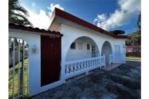 #24 Calle Buena Vista, PATILLAS