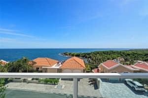 1 Shell Castle Club #74, HUMACAO