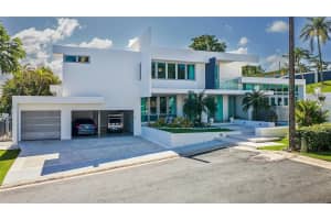 B32 Eastside Court, GUAYNABO