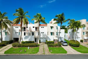 #124 Villas De Golf Oeste, DORADO