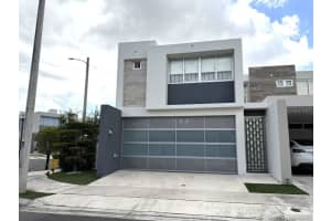 145 Trafalgar Square #145, GUAYNABO