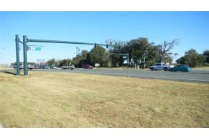 7507 County Road 44, LEESBURG