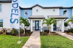 17817 Broadleaf Loop, VENICE