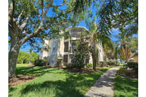 5140 Northridge Rd #208, SARASOTA