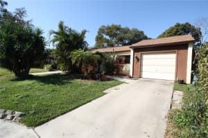 120 Valmora Dr, CASSELBERRY