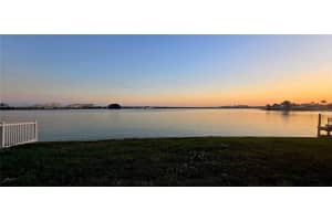 376 145th Ave E, MADEIRA BEACH 376 145th Ave E, MADEIRA BEACH