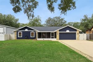 27627 Lois Dr, TAVARES