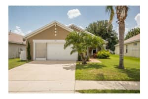 703 Windsor Estates Dr, DAVENPORT