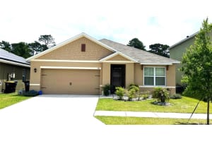 373 Tanglewood Dr, DAVENPORT