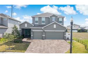 805 Opal Ct, DAVENPORT