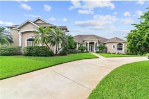 301 Quails Run Pass, WINTER HAVEN