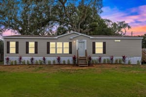 3157 Pioneer Trails Loop, LAKELAND