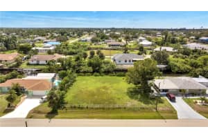 321 Pompano Ter, PUNTA GORDA