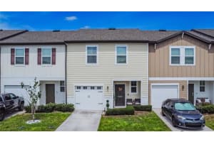 350 Madison Dr, DAVENPORT