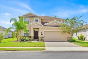 424 Brunswick Dr, DAVENPORT