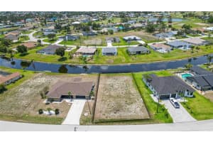 168 Mark Twain Ln, ROTONDA WEST