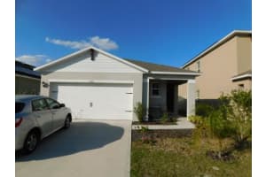 1360 Berry Ln, DAVENPORT