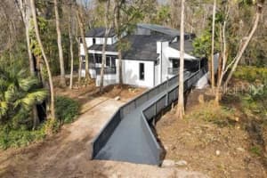 104 Wild Plum Ln, LONGWOOD