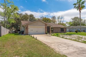 3189 Saint James Ave, DELTONA