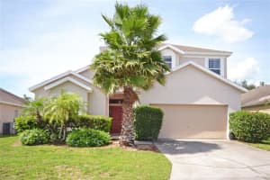 423 Corvina Dr, DAVENPORT