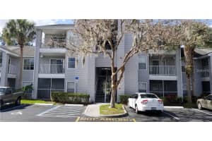 2564 Grassy Point Dr #104, LAKE MARY