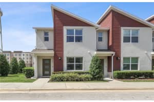 185 E Warren Ave, LONGWOOD