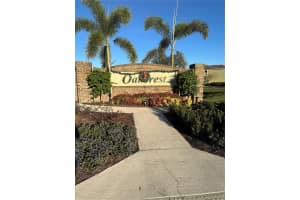753 Cresting Oak Cir #124, ORLANDO