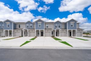 3211 Laurent Loop, DAVENPORT