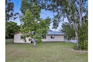 330 W 4th St, FROSTPROOF