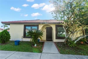 432 Hunter Cir, KISSIMMEE