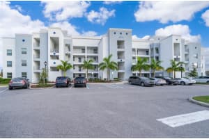 4721 Clock Tower Dr #201, KISSIMMEE