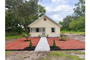 656 W Date St, LAKE WALES