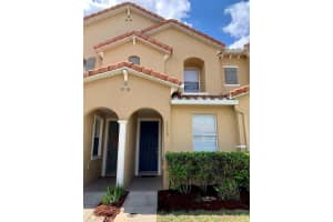 7629 Long Island Dr, KISSIMMEE