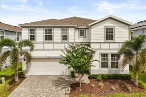 2210 Lelani Cir, DAVENPORT