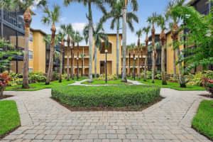 4333 Bayside Village Dr #228, TAMPA